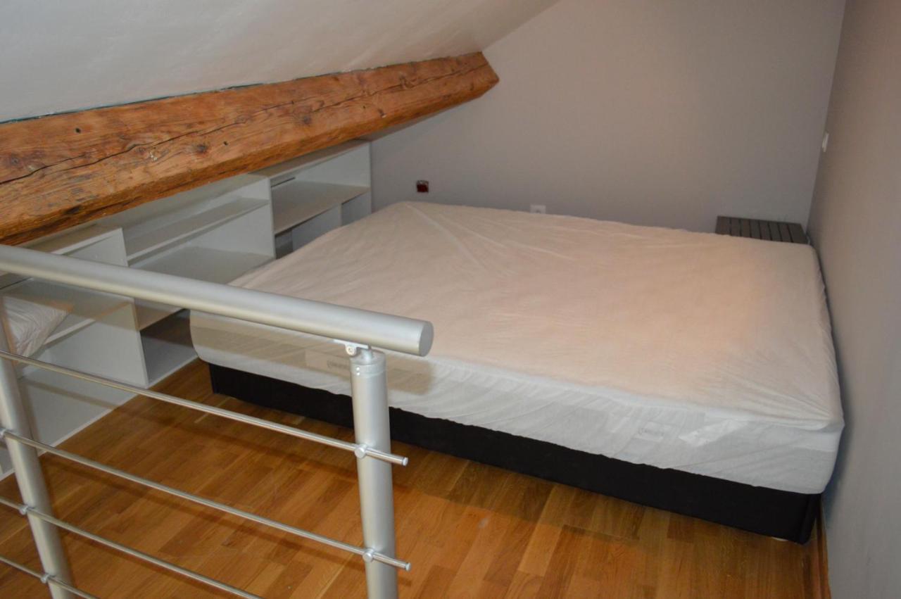 Logement Nenuphar Avallon Luaran gambar